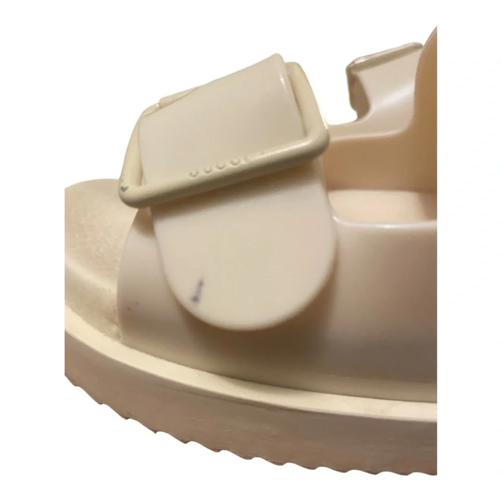 Gucci Women's Isla Double G Logo Rubber Sandals Dusty White Size 38 US 8